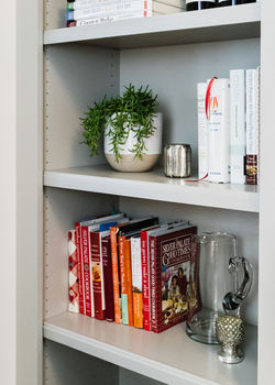 Walk-in pantry design