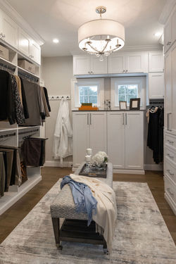 Primary suite closet