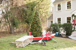 coastal outdoor holiday decor