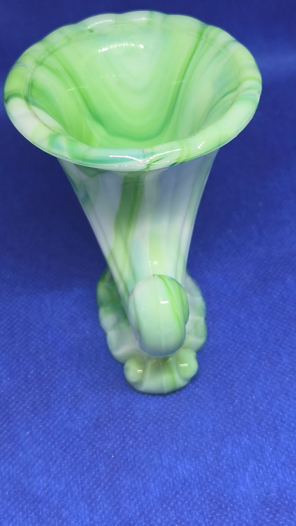 Thumbnail: Vogue Mercantile Company Slag Glass Cornucopia