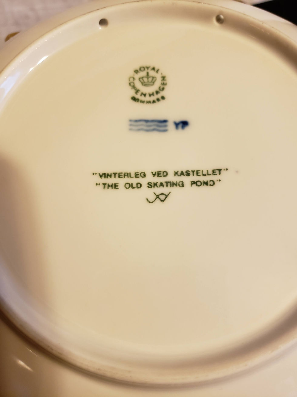 Thumbnail: The Old Skating Pond 1989, Royal Copenhagen Christmas plate