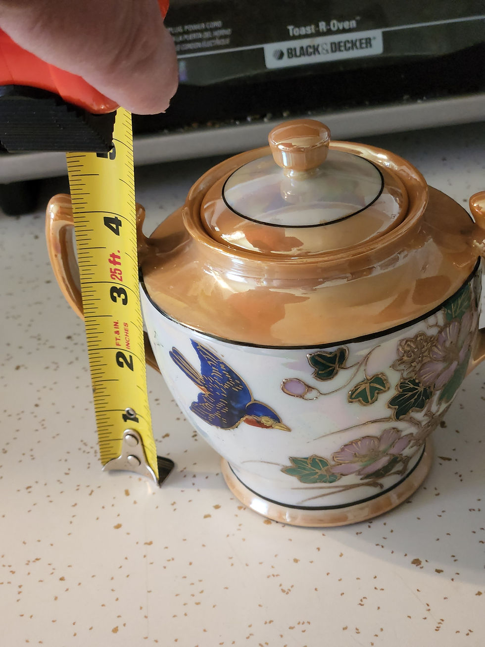 Thumbnail: Vintage Lusterware covered sugar bowl