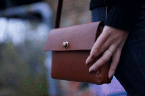 Lama leather goods.gif