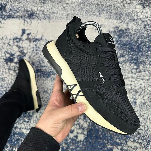 【関税込み】Givenchy ゴールド&ホワイト NFNTY-52 スニーカー Givenchy NFNTY-52 | Welbess