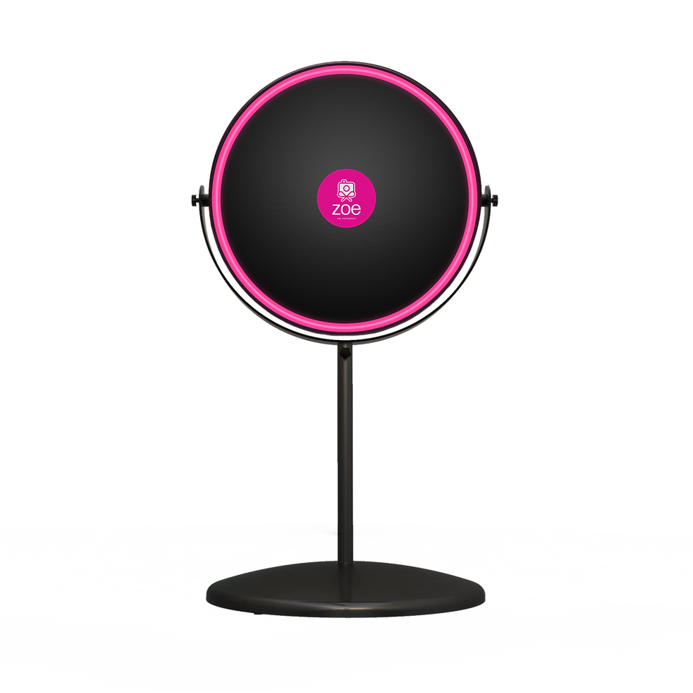 zoe-photobooth-pink-light-with-logo.png