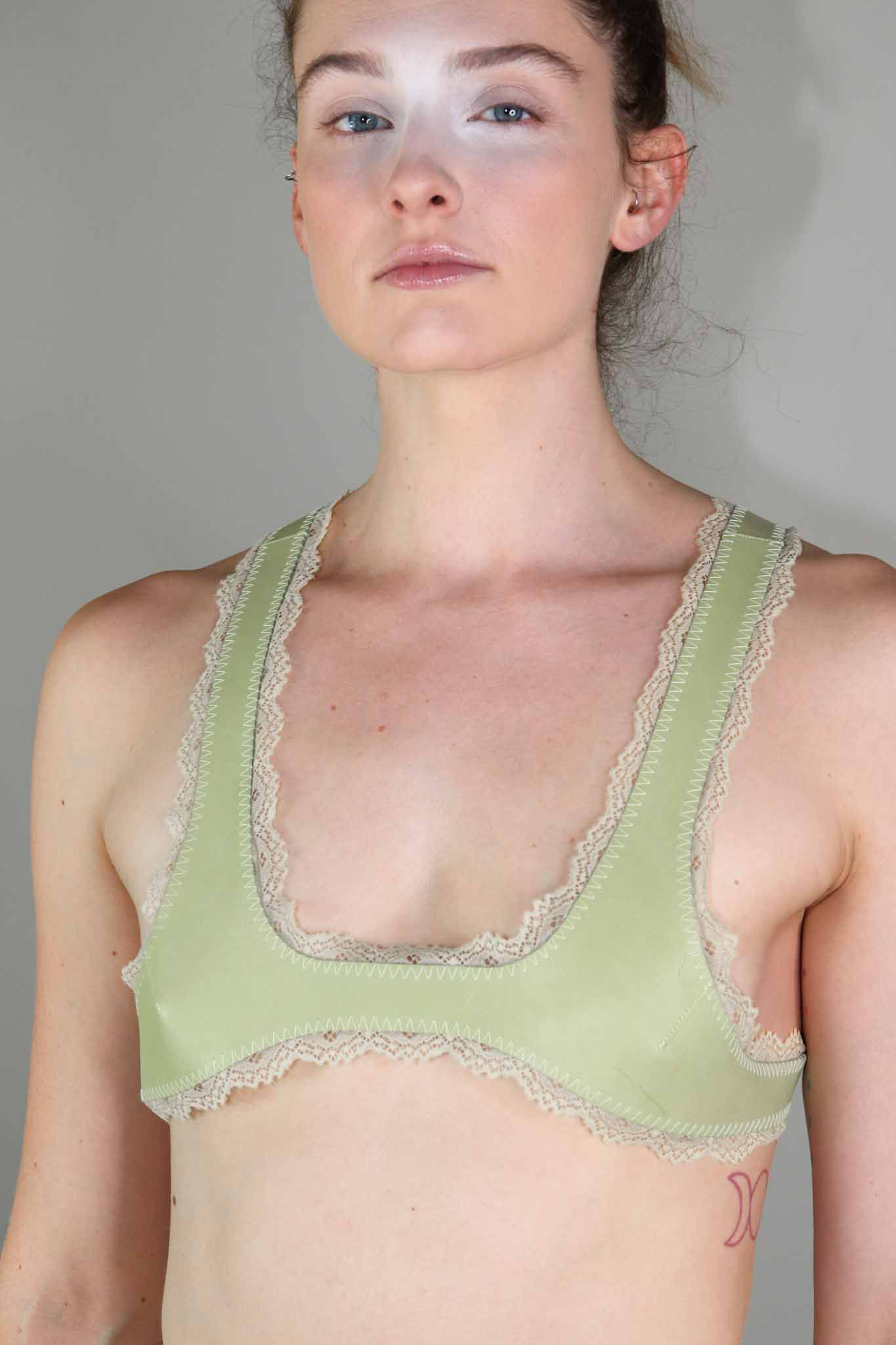 SAMPLE leather bralette pistacchio