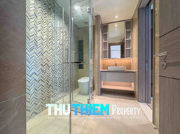 WC 2PN phong ngu Opera Residence Thu Thiem
