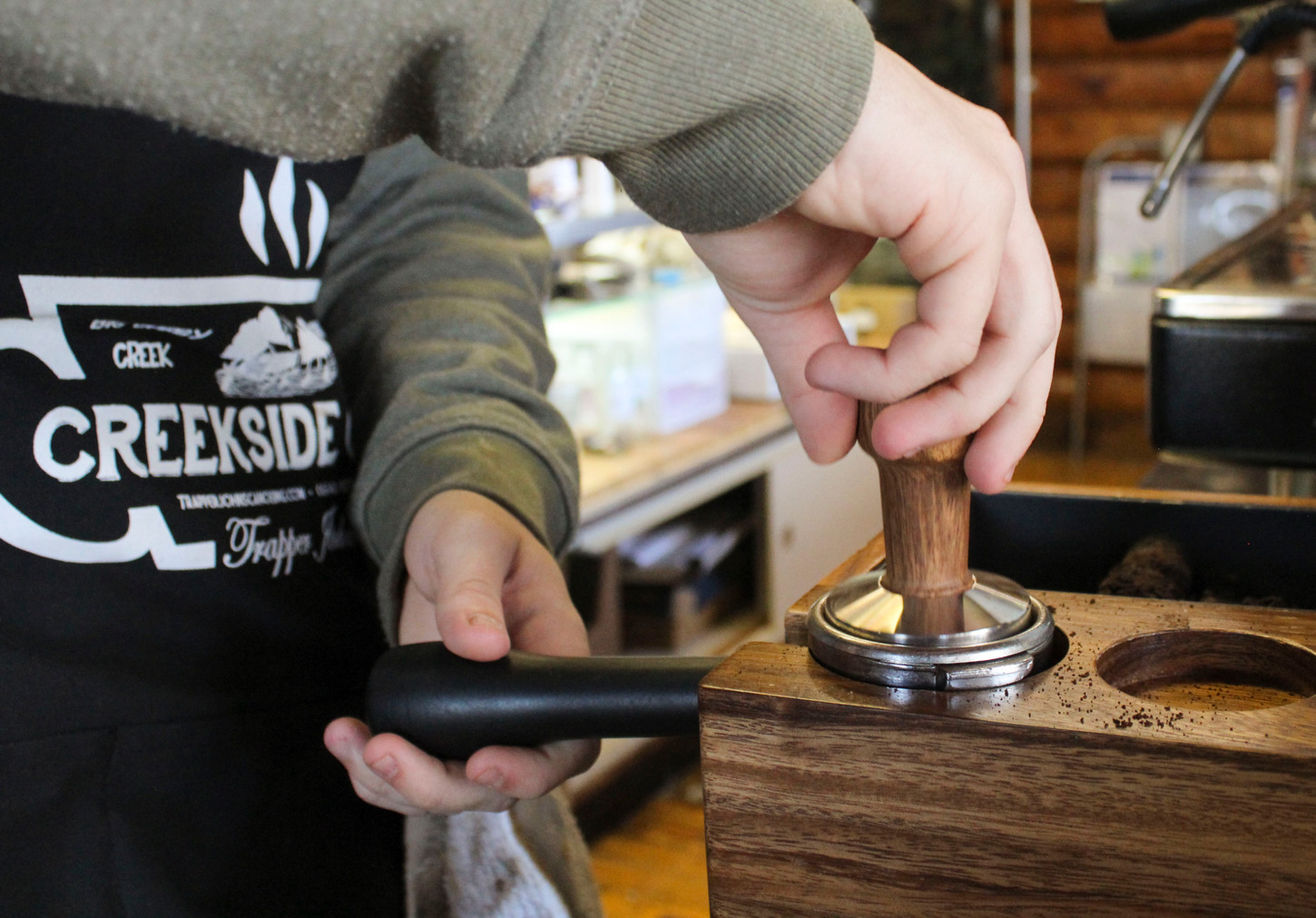 CREEKSIDE CAFE Trapper Johns