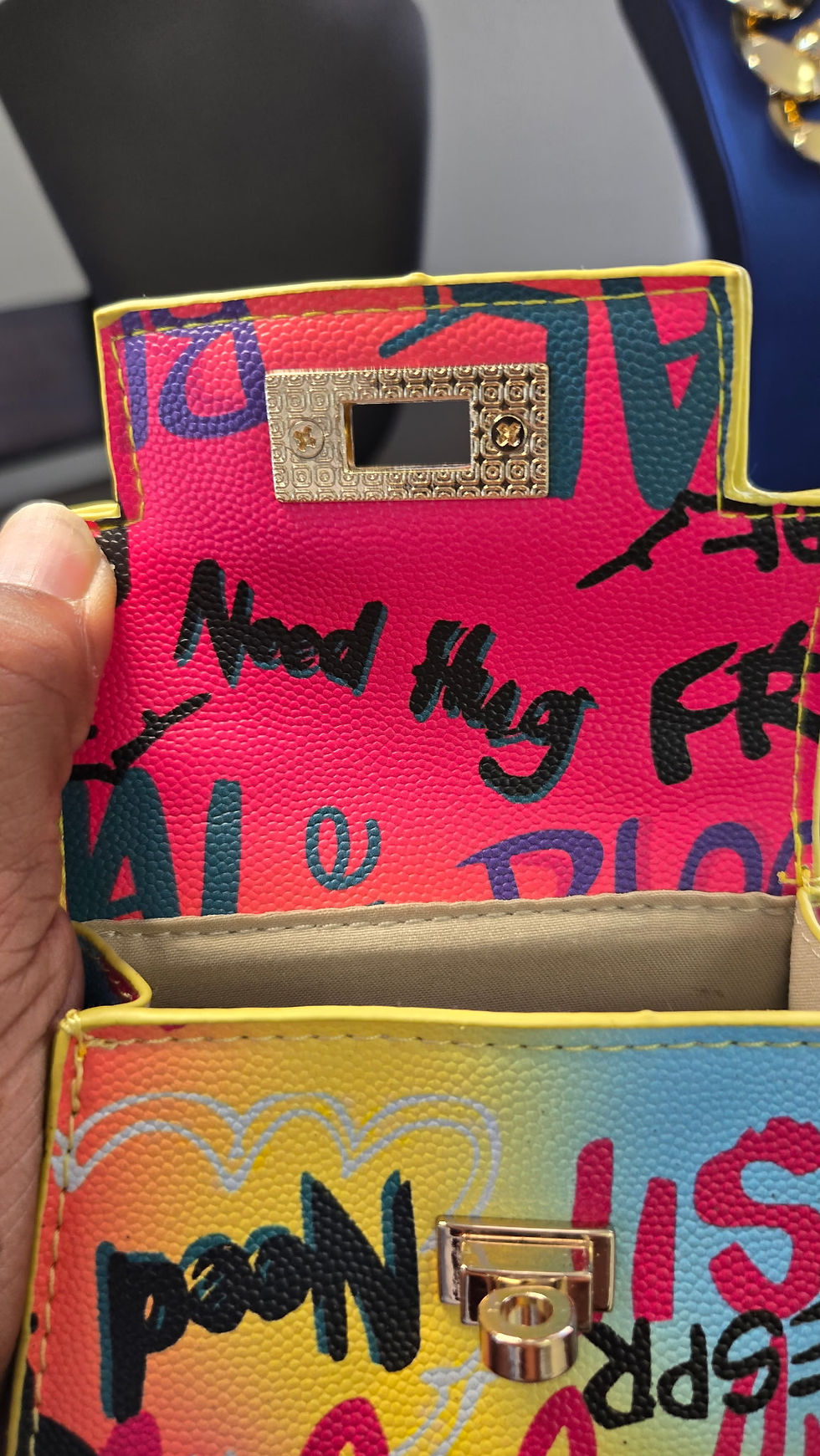 Miniatura: Mini Graffiti Hand Bag