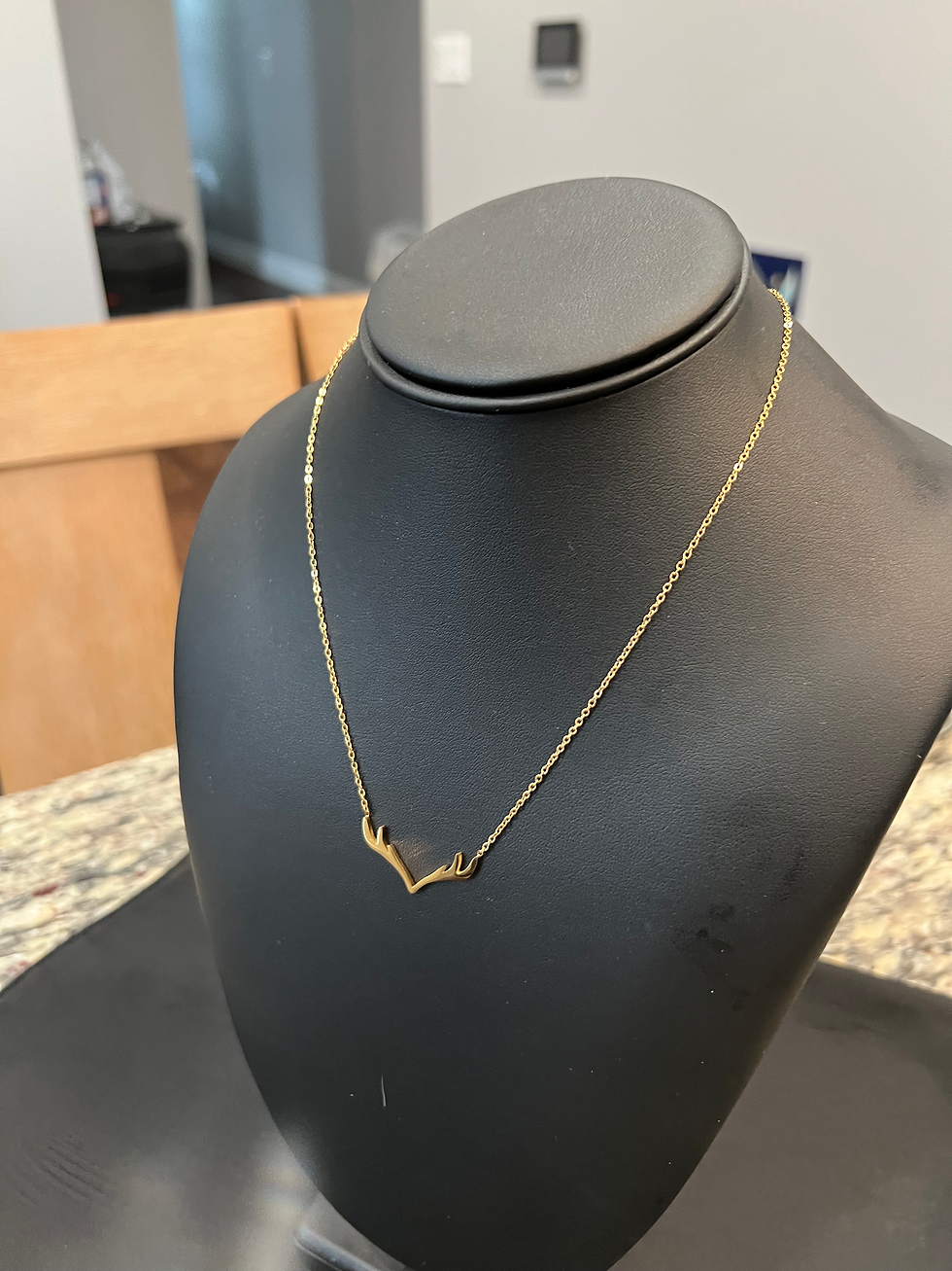 Miniatura: 18” Gold Deer Antler Necklace – Rustic Western Nature Pendant