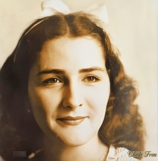 FOTO DE MAMI CUANDO JOVEN peq.gif