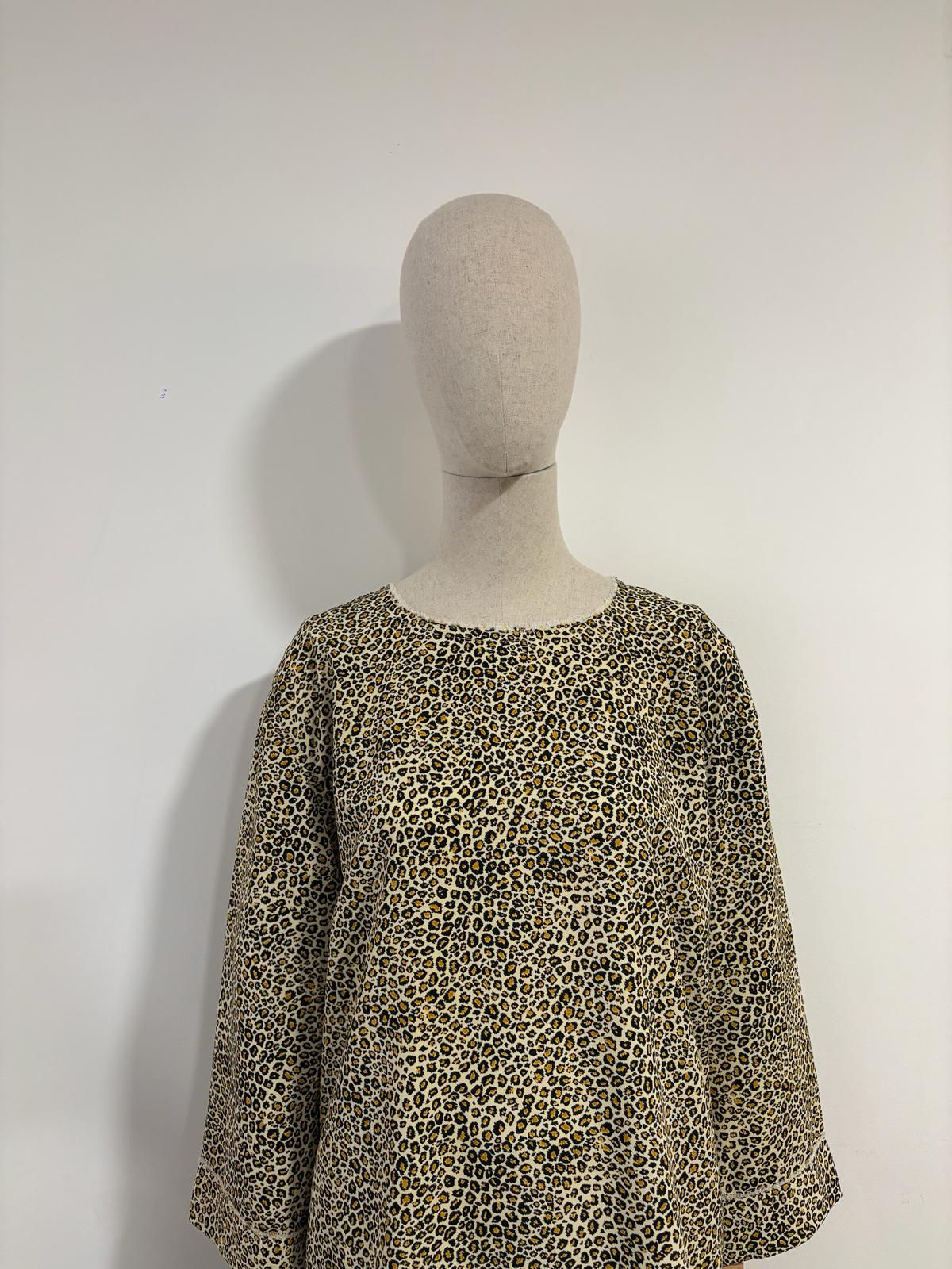 Conjunto pantalón animal print