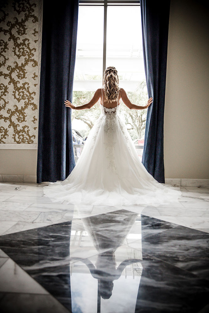 What You Should Know About Wedding Dresses