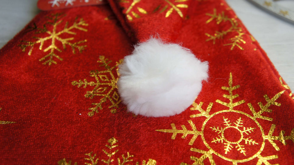 Миниатюра: Новогодний колпак "Золотые снежинки"