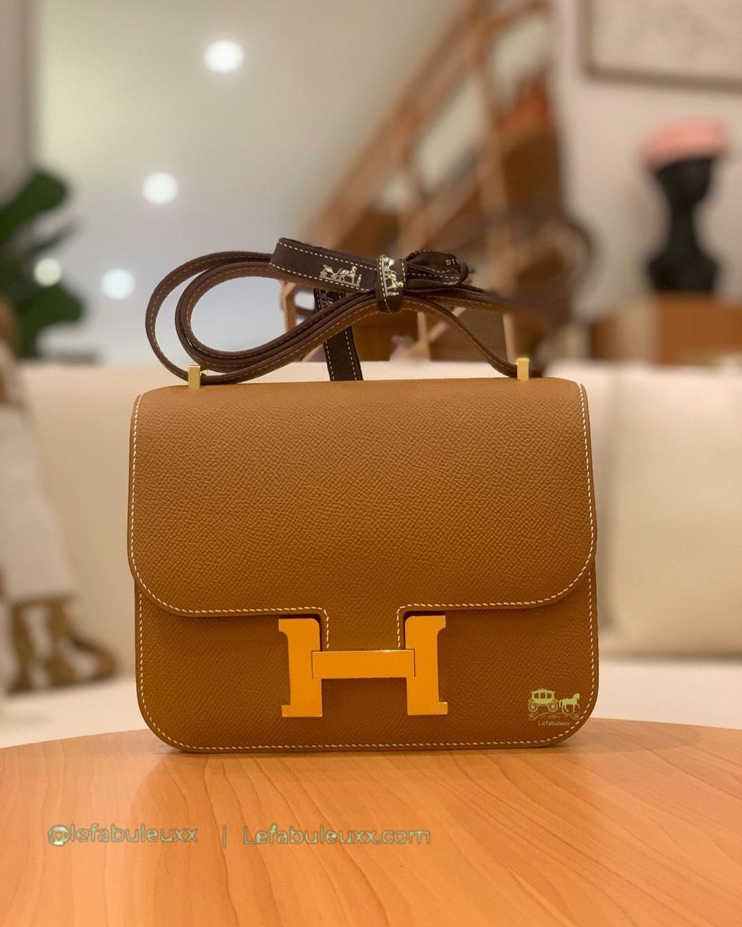 Hermès Constance 18