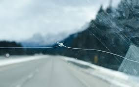 Windshield damage - when to repair or replace...