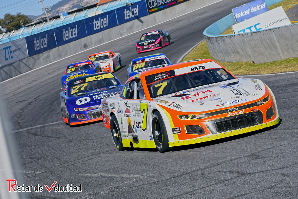 Cierra Xavi Razo con podio campaña 2025 de NASCAR México en Puebla