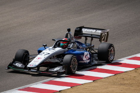 Salvador de Alba Jr. remonta en Laguna Seca y logra top-10 en la INDY NXT