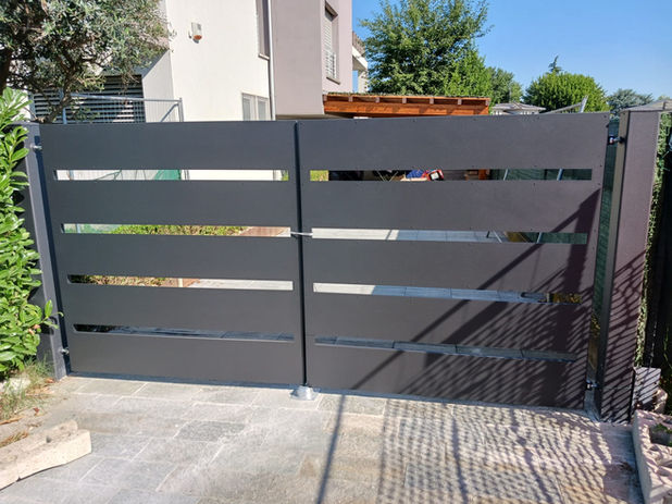 Cancello in acciaio a Reggio Emilia