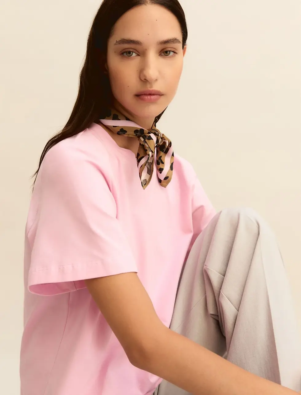 Miniatura: EMME  -   T-SHIRT IN JERSEY CON FOULARD