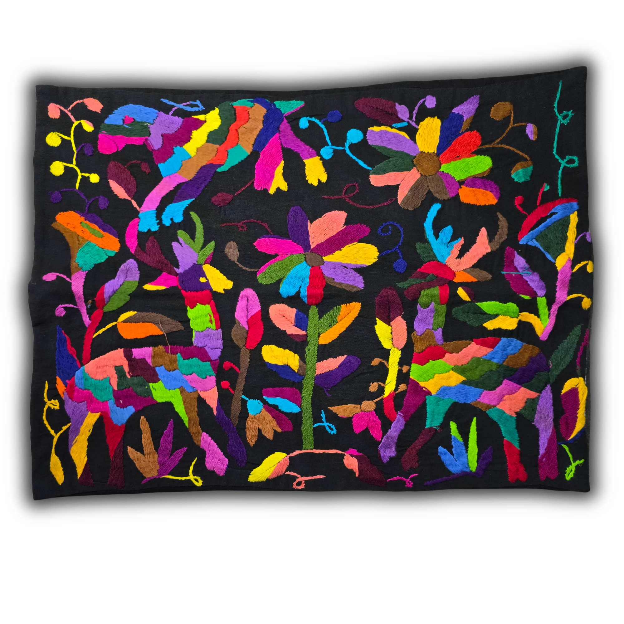 Funda de Cojín dos venados, un cordero y flores