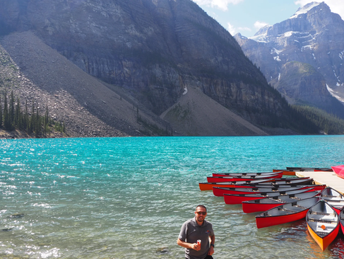Johnston Canyon Ice Walk Tour vs. Summer Hike: Which One Should You Choose?