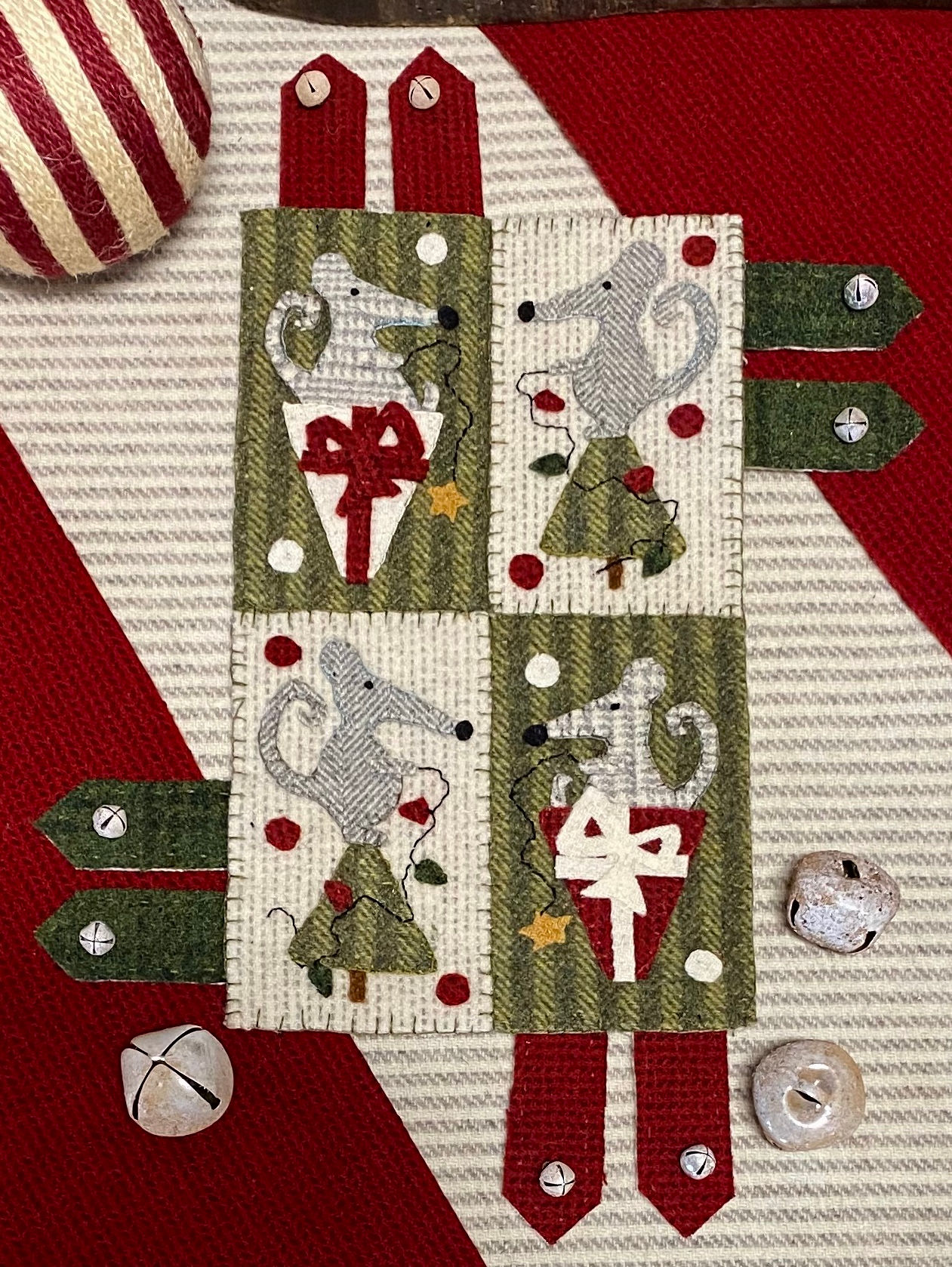 #618 "The Merriest Wooly Mice" PDF