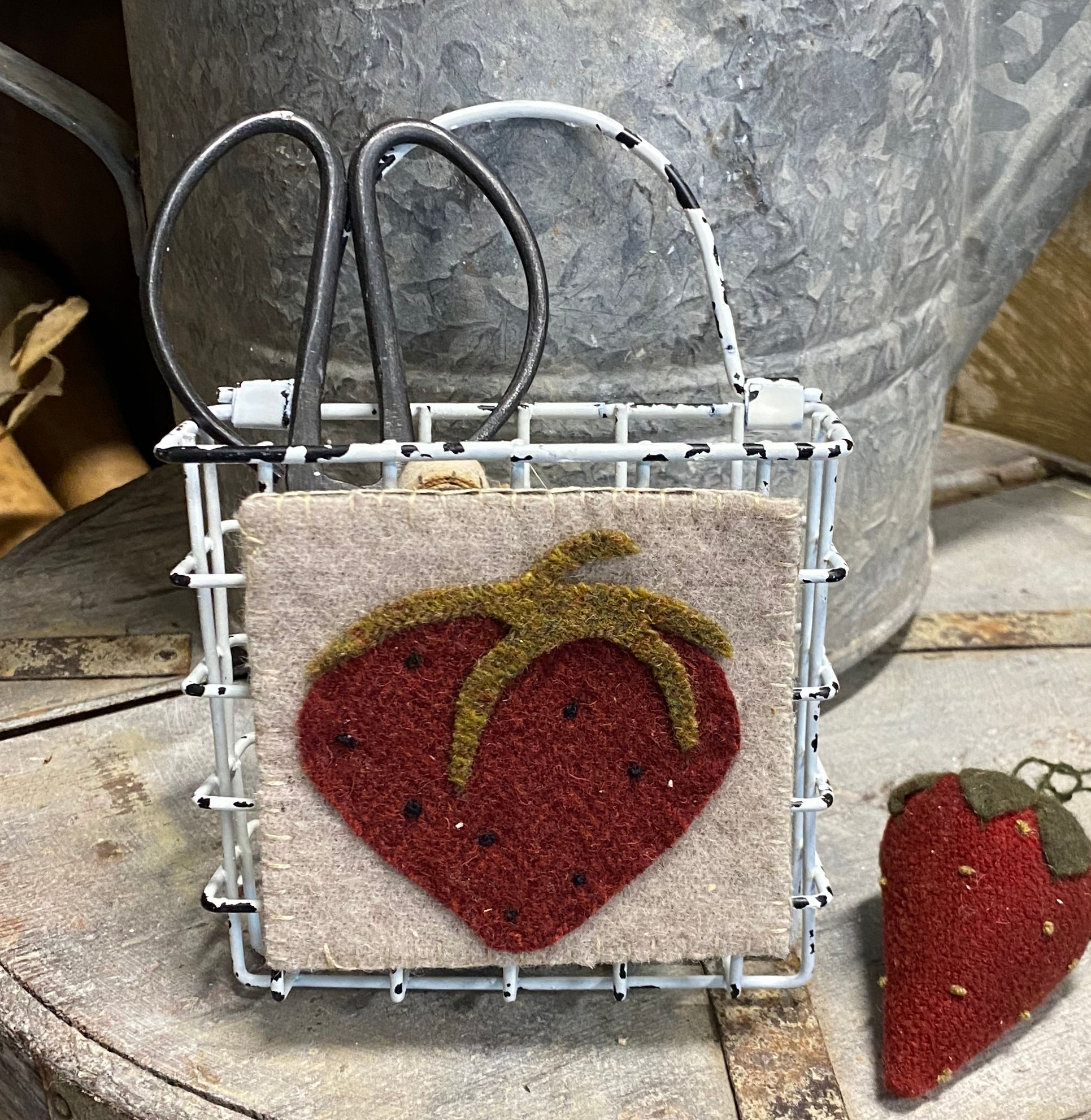 NEW!  Vintage Farmhouse Hanging Basket