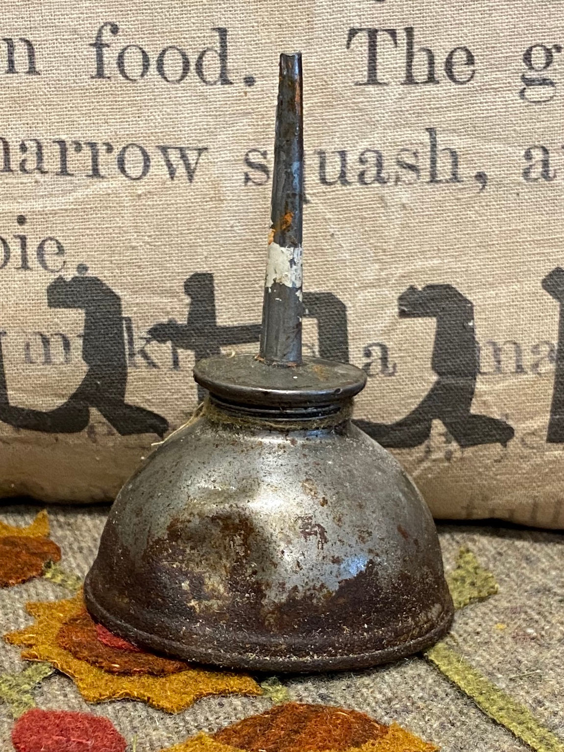 NEW!  Antique/Vintage Oil Can #77