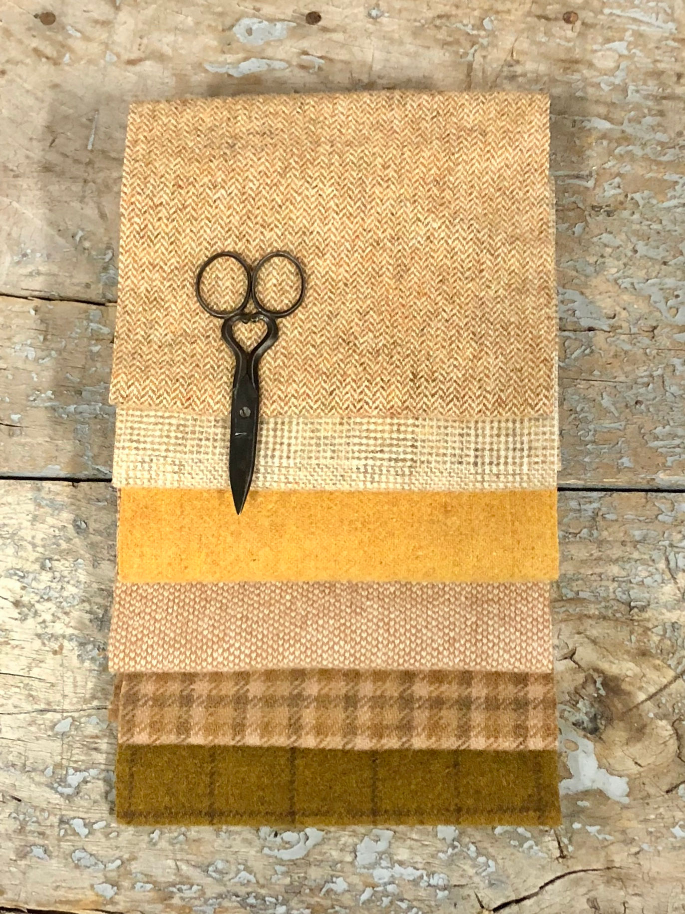 NEW!  "Bee In My Bonnet"