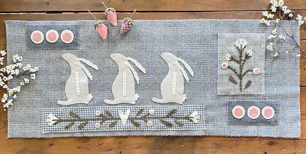 NEW!  #853 Buttermilk Hare Hollow Wooly Table Runner