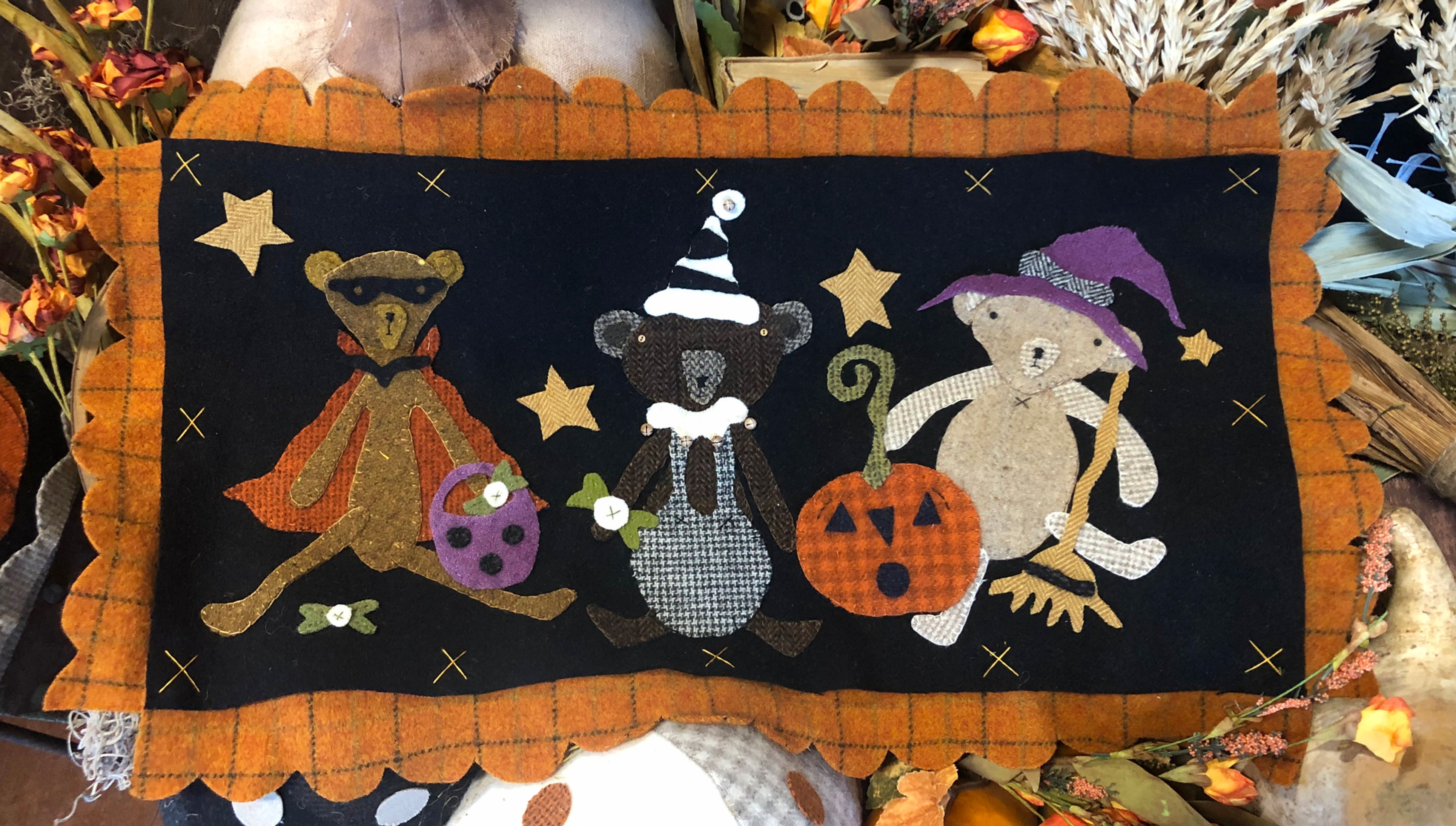 NEW!  #509 "Trick or Treat Olde Bears"