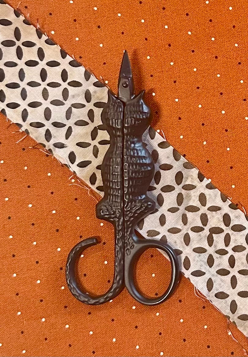 NEW!  Cottonwood Cat Snips Scissors