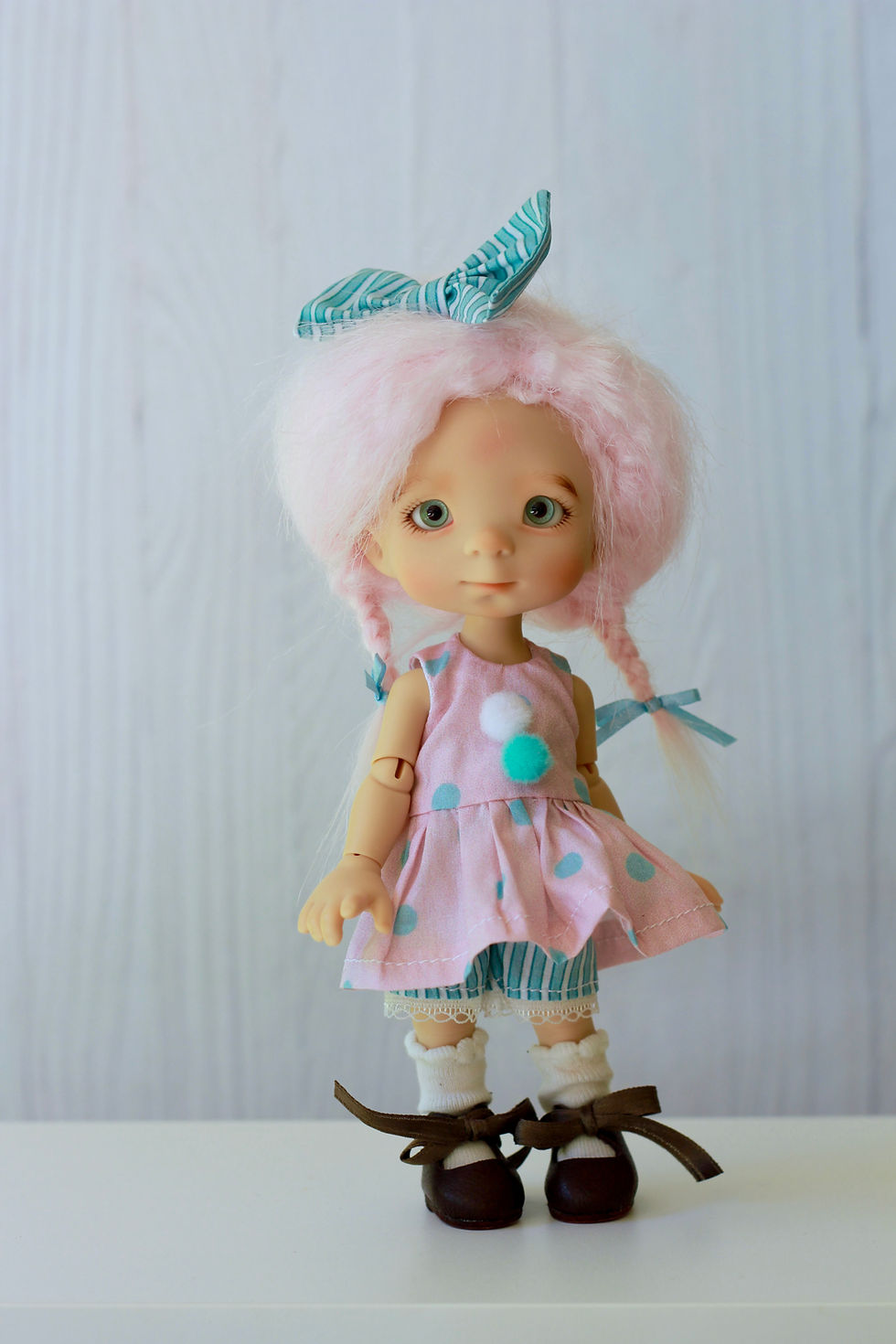 Mini Mia - caramel skin