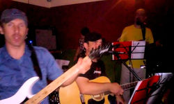 MAJDANPEK - WHISKERS