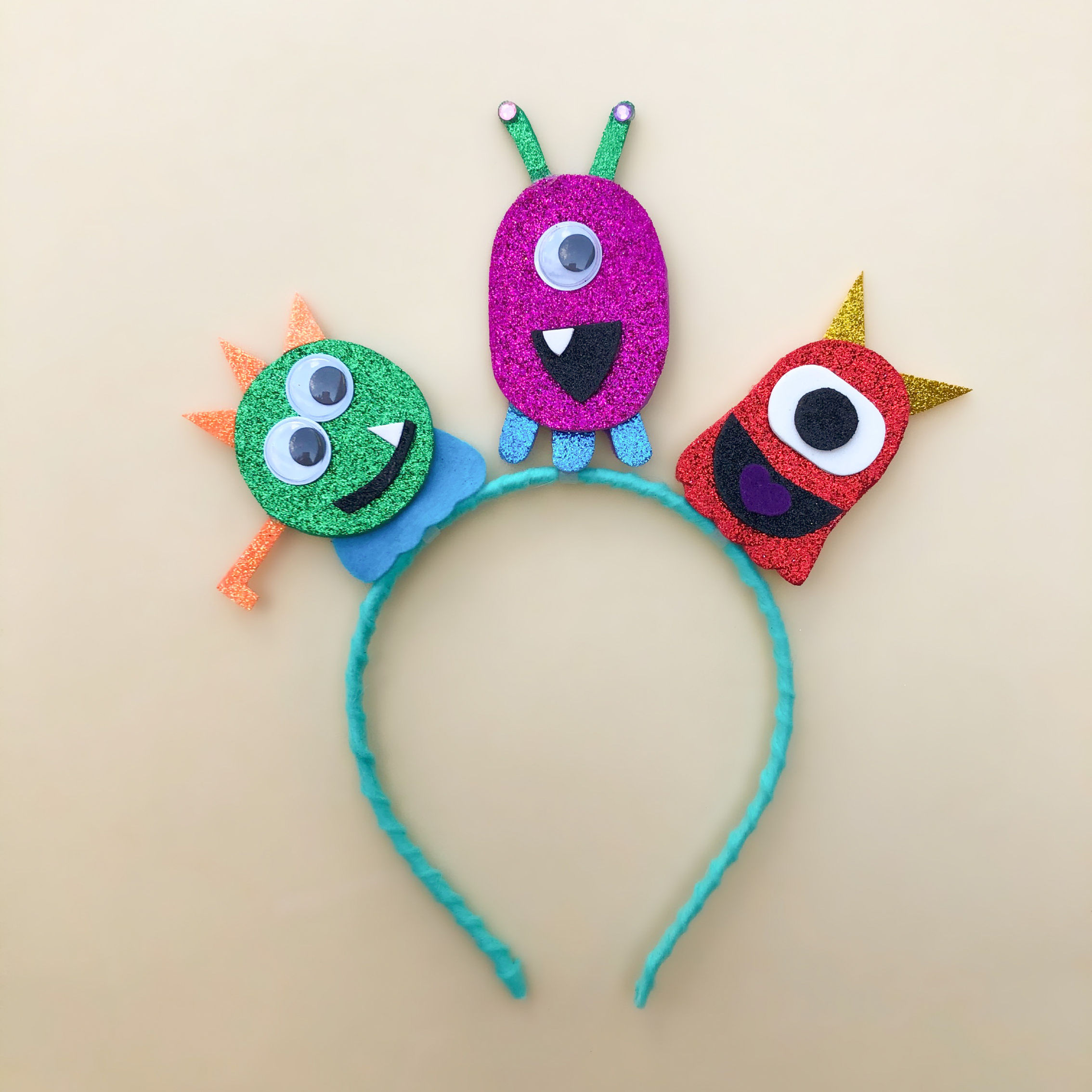 Tiara Familia Monsrinhos acessórios femininos moda infantil arco de cabeça enfeite de cabelo, enfeite de cabeça moda fashion