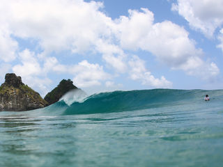 Campanha quer trazer o mundial de Surf de volta a Fernando de Noronha
