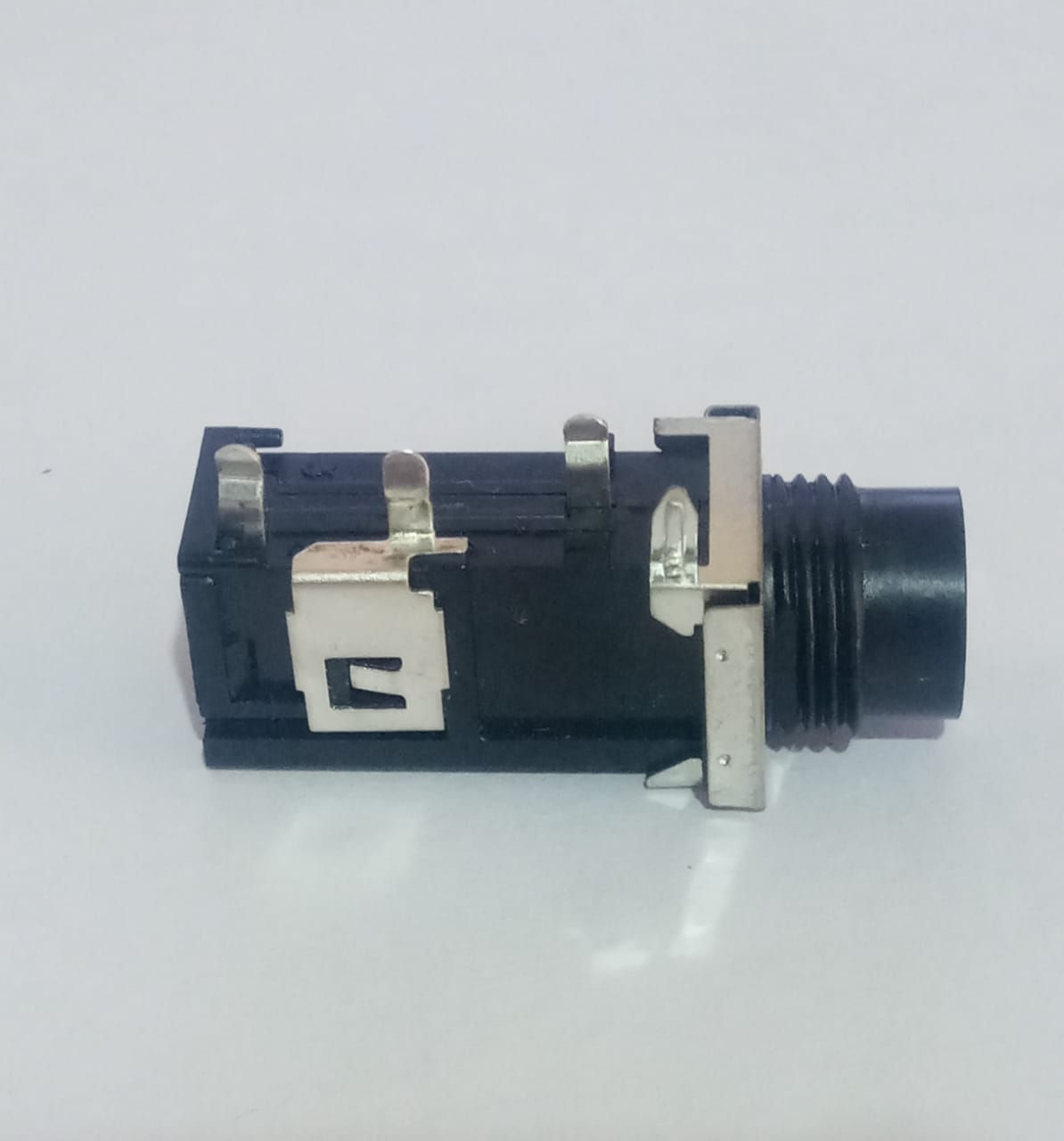 CONECTOR OUTPUT FONE DJM700 -DKN1452