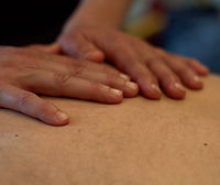 massage sensitif bien-être accompagnement corporel ecoute respectueuse tension détente lâcher prise soutien confort aide reignac loches indre-et-loire nature loches loisance