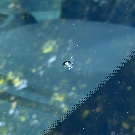 Auto Glass Rock Chip Repair - Cracked Windshield_edited.jpg