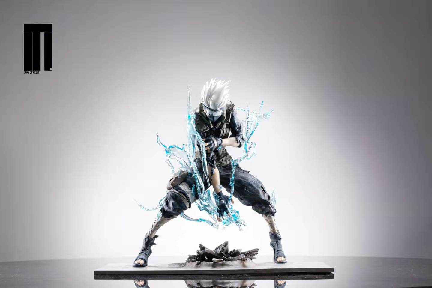 【READY STOCK】铁幕 Iron Curtain Studio - Hatake Kakashi Naruto Resin Statue