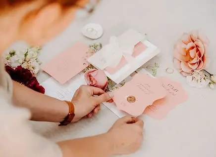hochzeitspapeterie_flatlay_designerin_julia_kehrt.webp