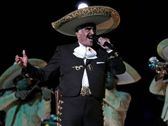 Vicente Fernández gana Grammy a mejor álbum regional mexicano.