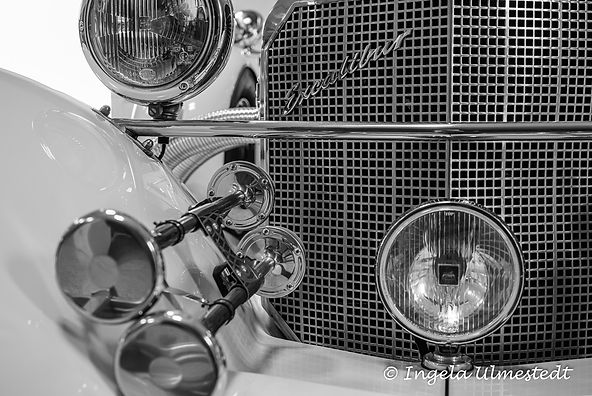 Excalibur - front
