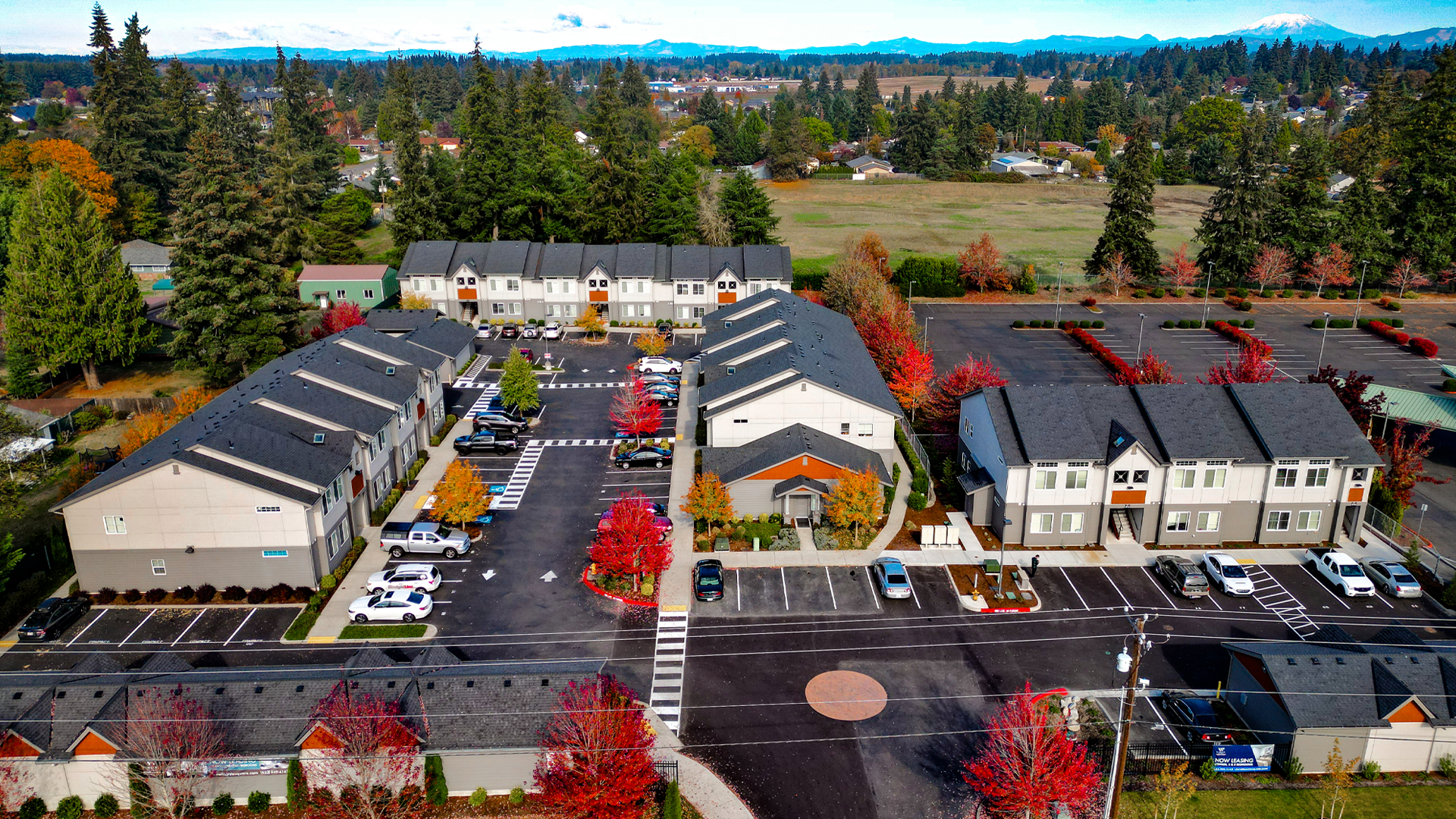 Mid-day aerial photo showing the size, scale & location of Wingate Square Apartments after commercial siding, soffit & window installation by StraightLine Exteriors in Vancouver, Washington 98662.