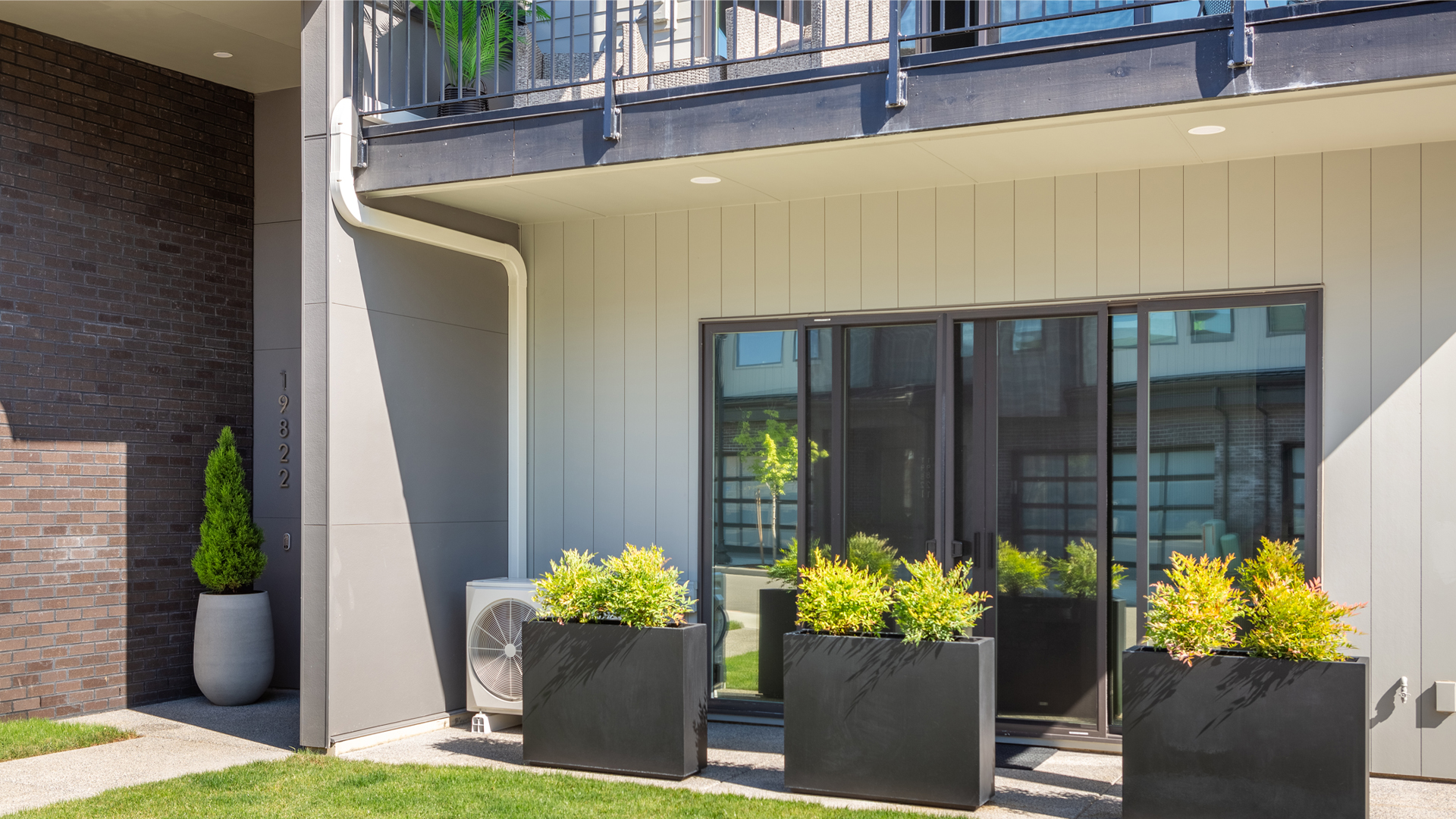 Commercial Siding and Window Installation by StraightLine Exteriors for Boulder Ridge Townhomes at Columbia Palisades in Camas, Washington 98607