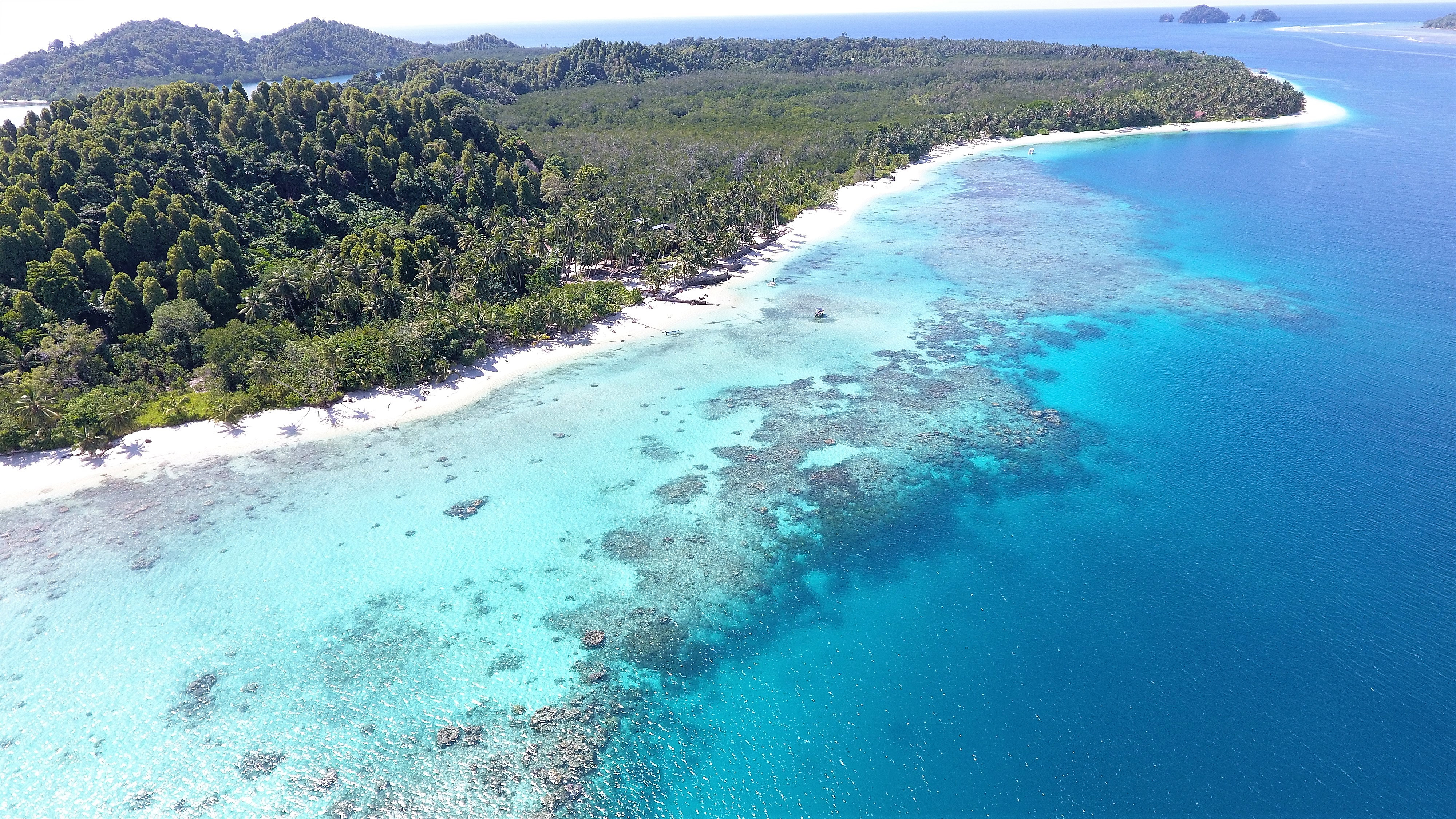 Mentawai Resort | Mentawai Surf Retreat | Mentawai Islands ...