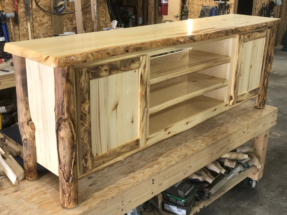 Wyoming Rustic Furniture 
Wyoming 
furniture 
rustic 
western 
country 
farmhouse 
barnwood 
cabin 
lodge 
weathered wood 
authentic 
green 
sustainable 
reclaimed 
custom 
handmade 
cheap 
near me 
bedroom 
bed 
dining room 
kitchen table 
dining set 
entertainment center 
family room 
