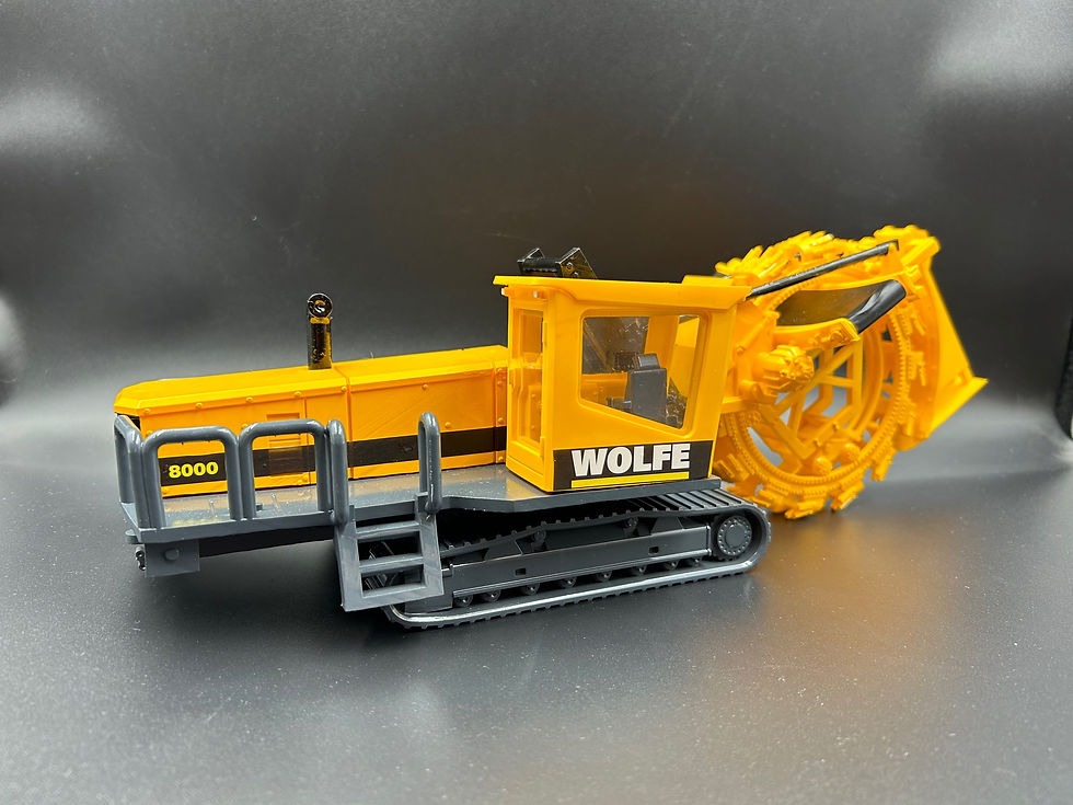 1/32 Wolfe WT8000 
