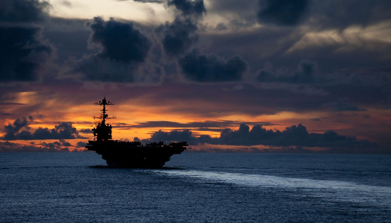 987613-download-free-aircraft-carrier-wallpaper-2560x1600.jpg